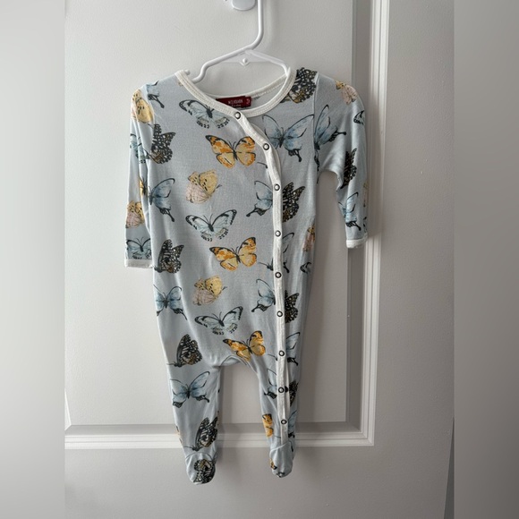Milkbarn Butterfly Print Kids Footie 3-6m - Picture 3 of 4